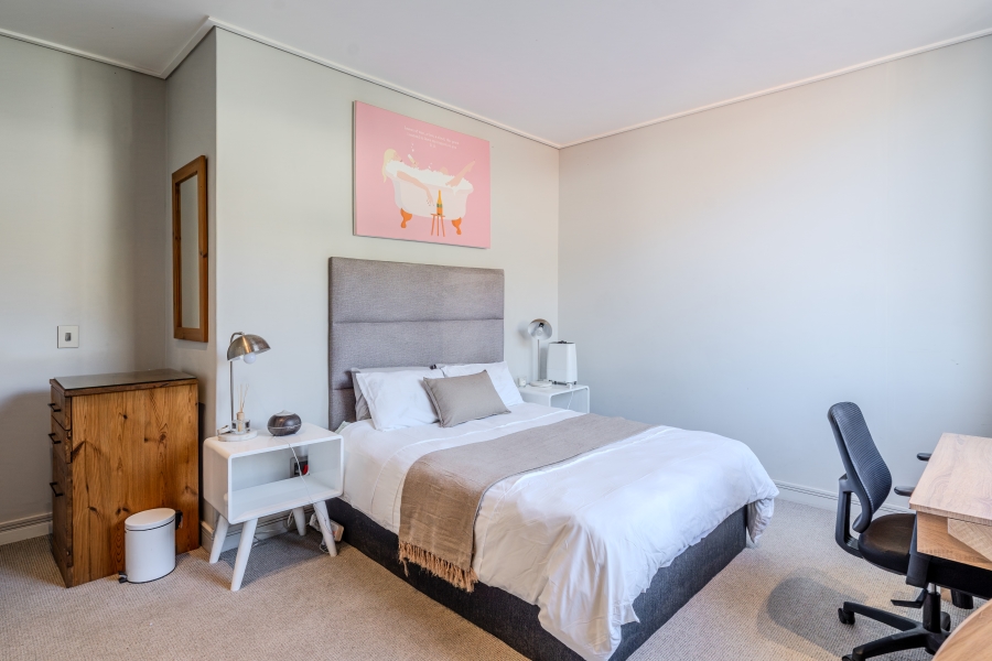 1 Bedroom Property for Sale in Green Point Western Cape